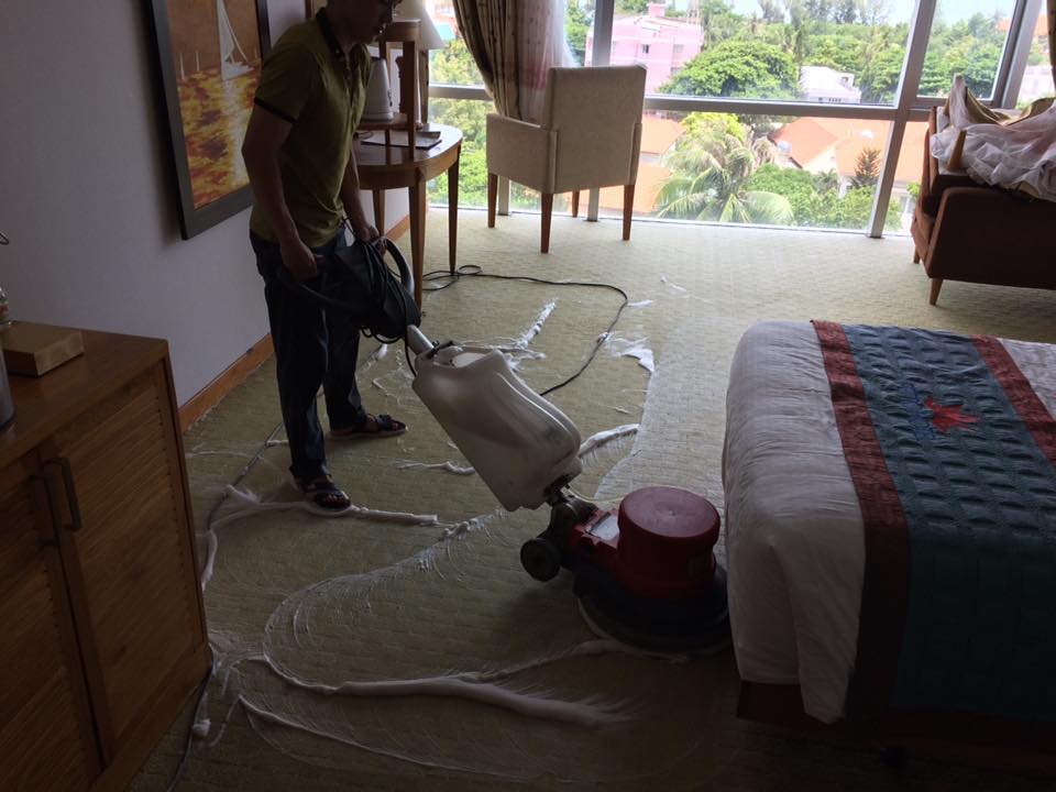 Giặt thảm trải sàn khách sạn Petro – TP Vũng Tàu 2