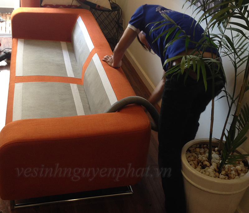 Cách giặt ghế sofa da tại nhà đúng để đảm bảo về độ bền