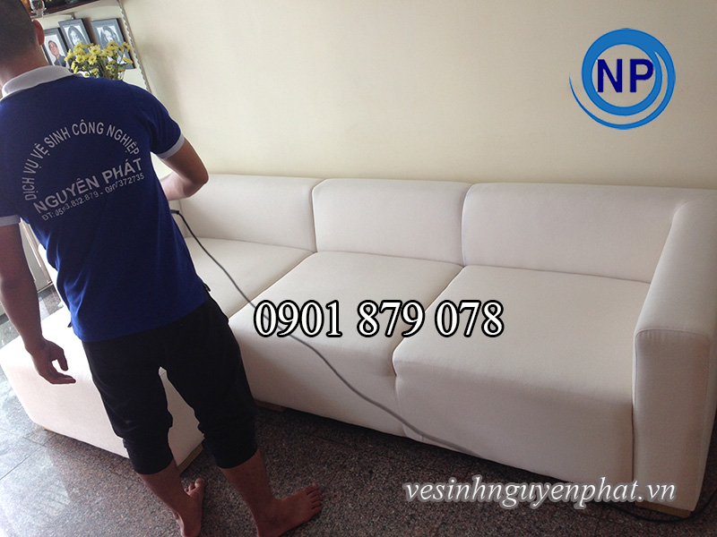 Dịch vụ giặt ghế sofa tại nhà nhanh chất lượng ở TP HCM 2